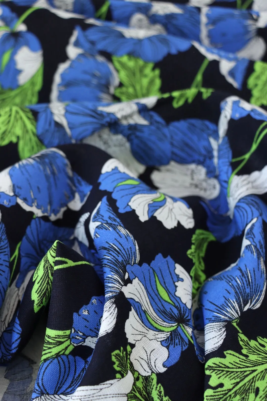 1YD 12IN REMNANT; Blue & White Floral on Black Linen Blend