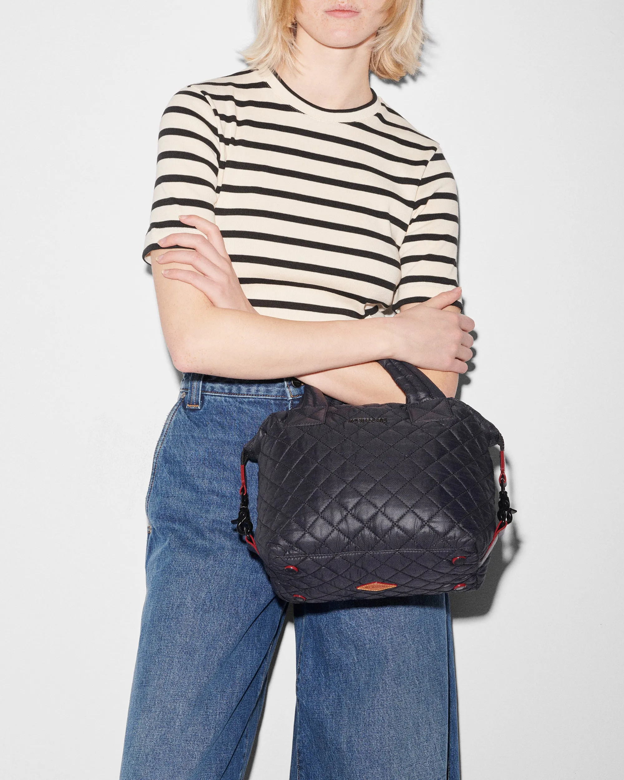 Black Small Sutton Deluxe