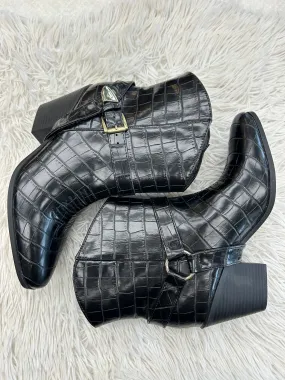 Boots Ankle Heels By Just Fab In Black, Size: 7