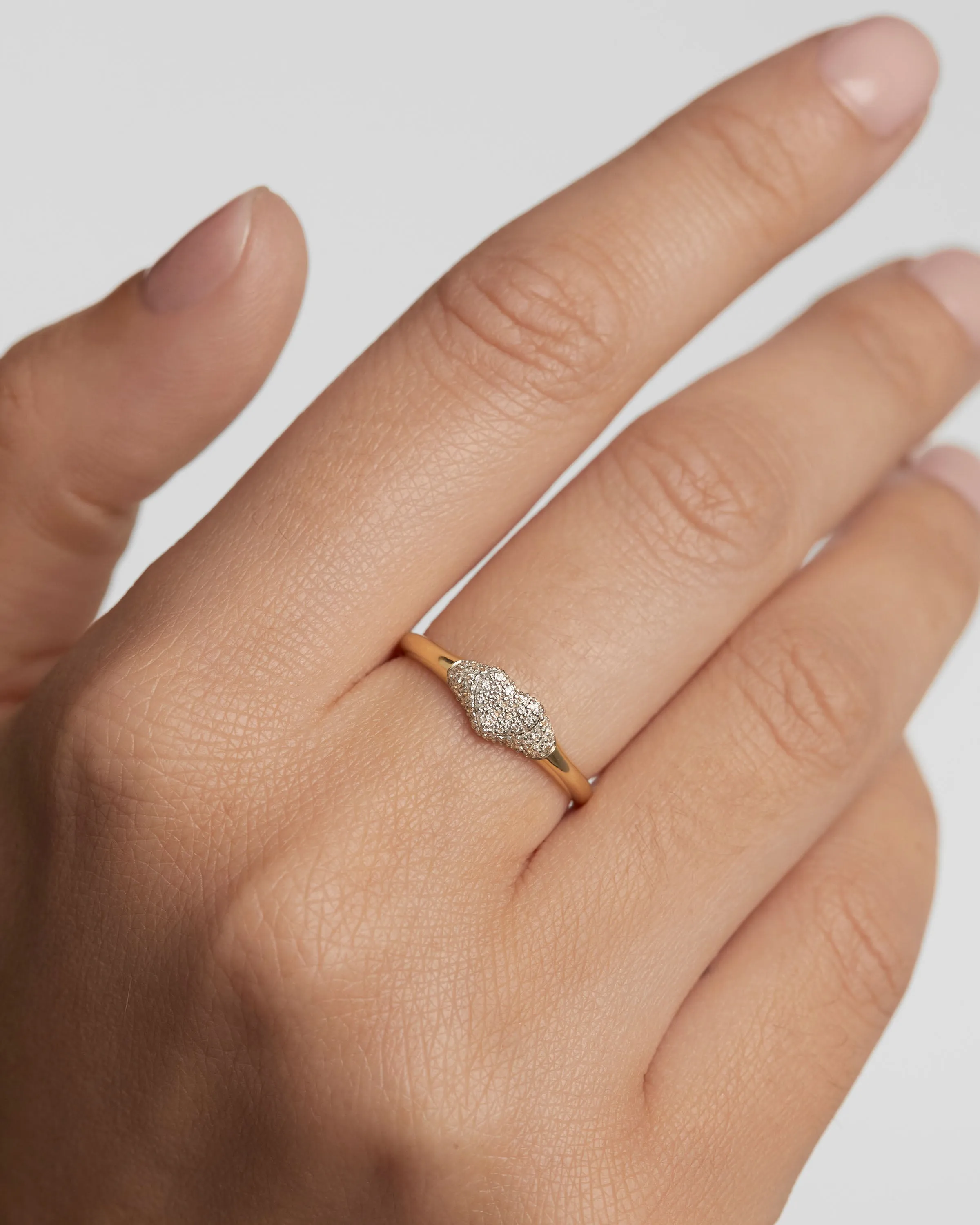 Diamonds and Gold Super Heart Stamp Ring