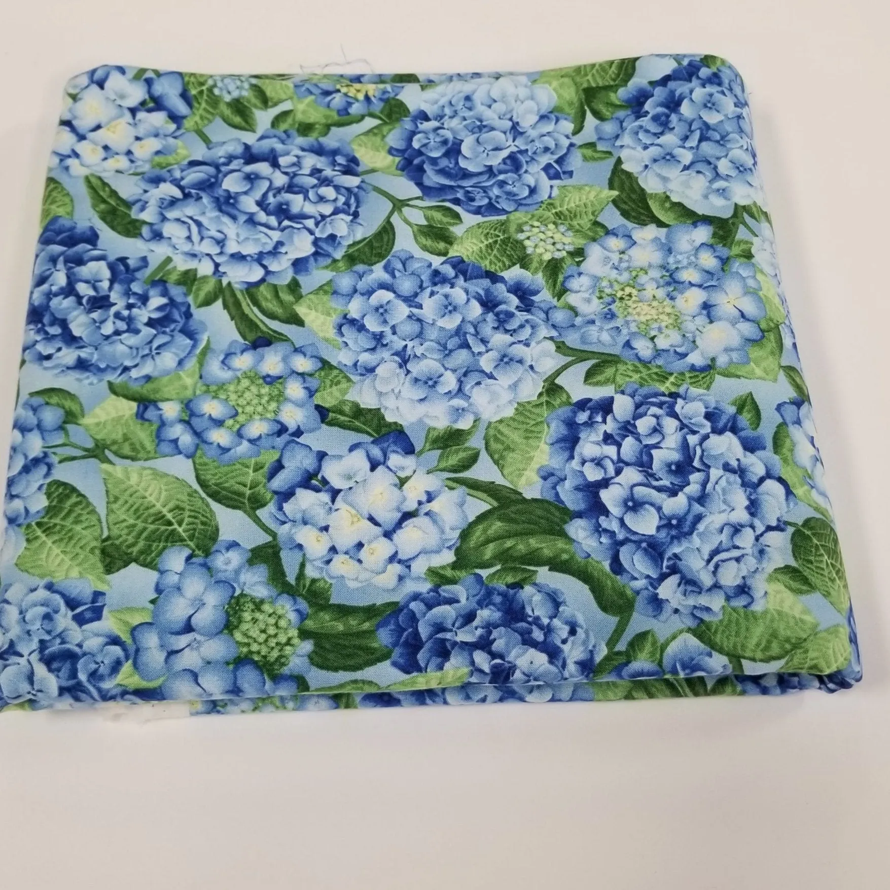 LA Finch 5 yard precuts: 5 yards of Robert Kaufman Flowerhouse Quilting Cotton Woven