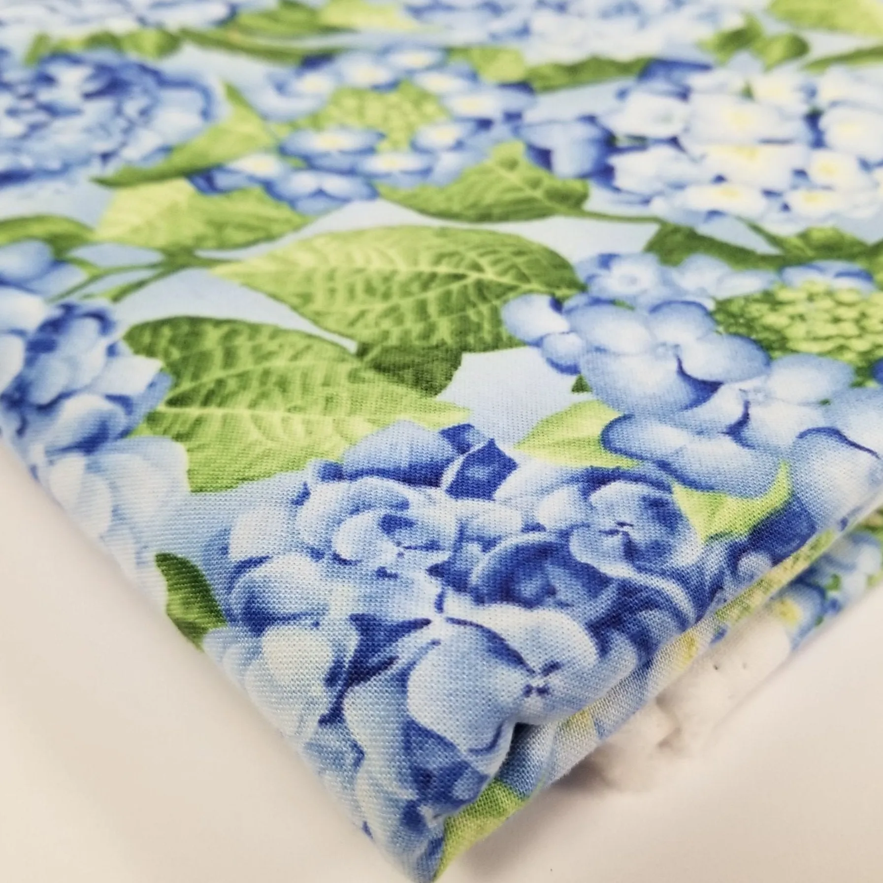 LA Finch 5 yard precuts: 5 yards of Robert Kaufman Flowerhouse Quilting Cotton Woven