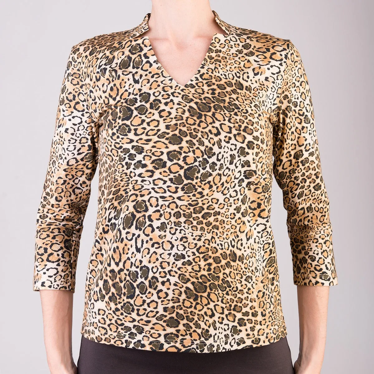 Notch Collar Tee in Belluno Leo Carmel